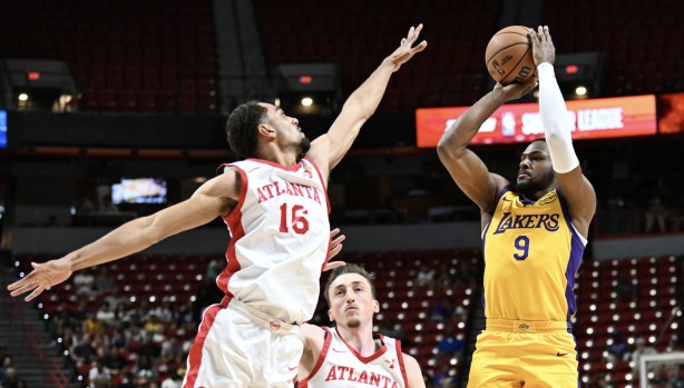 La promesa entre Bronny James y la chica